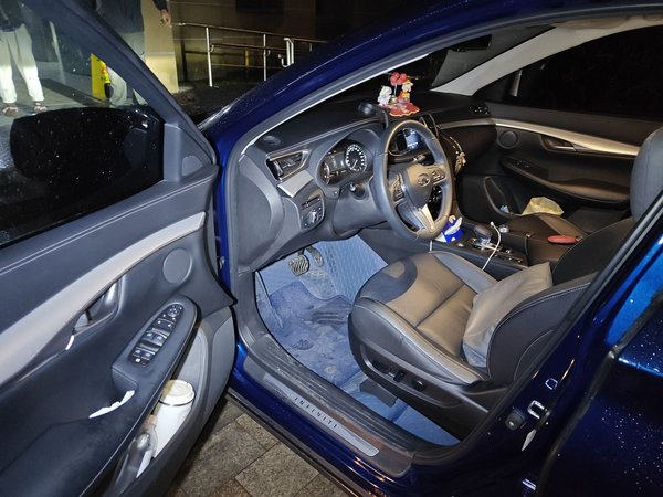 Infiniti QX50 2022, 53099 км, за 23599 USD - фото 17