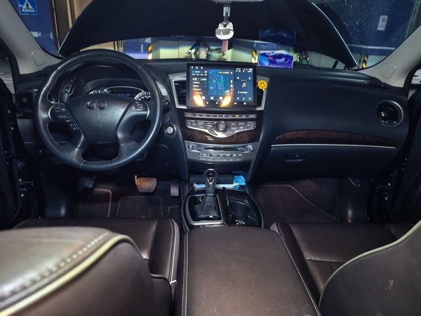 Infiniti QX60 2016, 55599 км, за 15151 USD - фото 10
