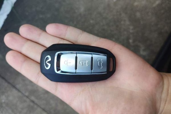 Infiniti QX60 2020, 49400 км, за 22076 USD