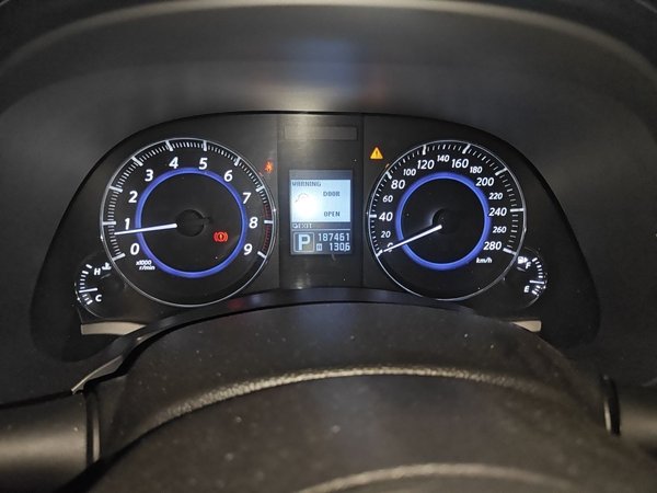 Infiniti QX70 2013, 187500 км, за 14663 USD - фото 9