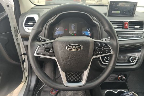 JAC Group iEV6E 2019, 7900 км, за 5171 USD - фото 13