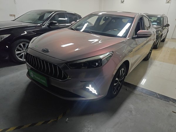 JAC Group J7 · 2020 год