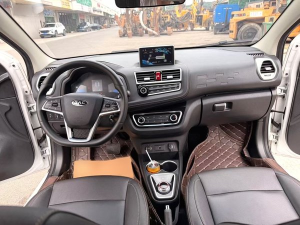 JAC iEV6E 2018, 41000 км, за 4698 USD - фото 22