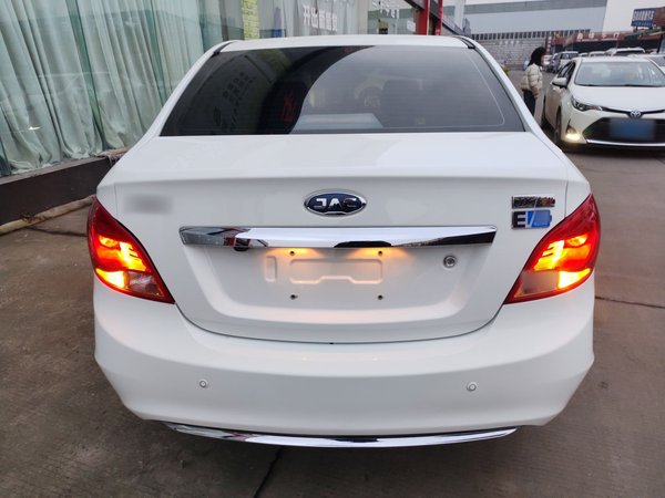 JAC iEV7 2019, 39300 км, за 6866 USD