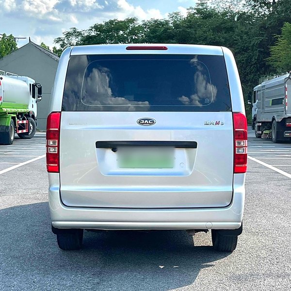 JAC Refine M3 2023, 45600 км, за 8343 USD