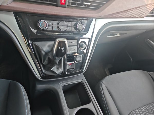 JAC Refine M3 2024, 21000 км, за 12453 USD - фото 23