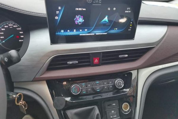 JAC Refine M3 2025, 19900 км, за 9254 USD - фото 20