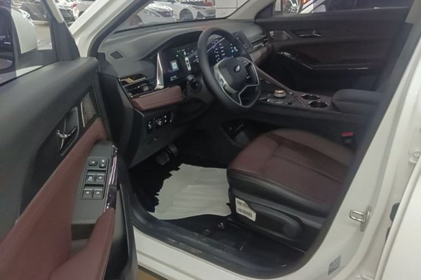 JAC X8 E 2024, 7100 км, за 12524 USD - фото 18