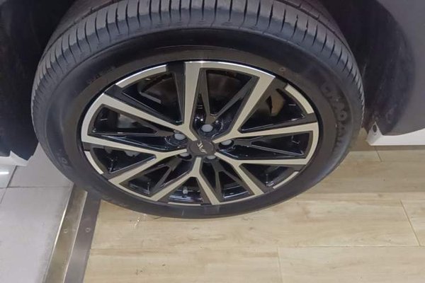 JAC X8 E 2024, 7100 км, за 12524 USD - фото 10