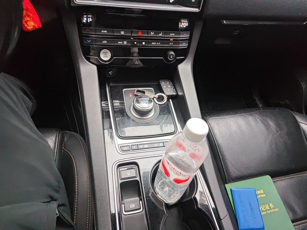 Jaguar F-PACE 2016, 199700 км, за 8703 USD - фото 15