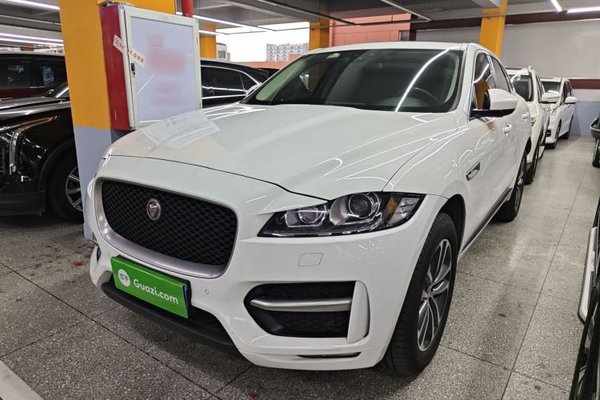 Jaguar F-PACE · 2018 год