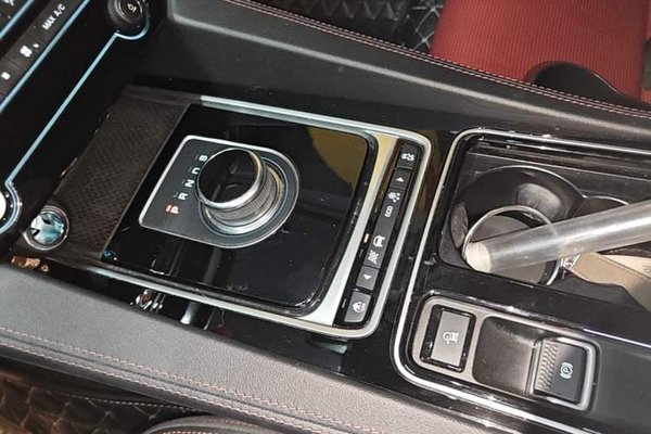 Jaguar F-PACE 2018, 100500 км, за 16551 USD - фото 12