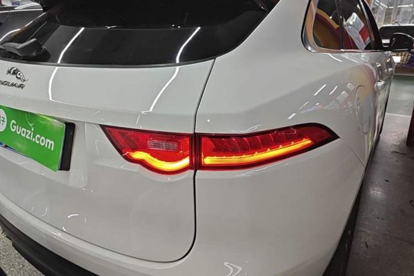 Jaguar F-PACE 2018, 100500 км, за 16551 USD