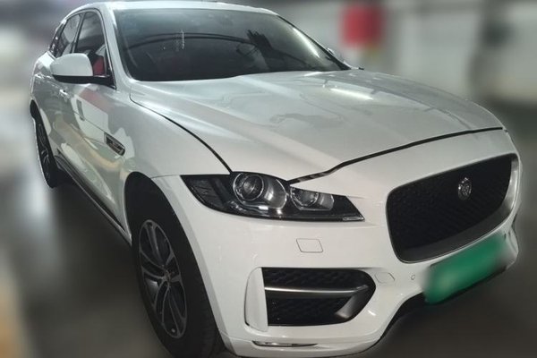 Jaguar F-PACE 2018, 74600 км, за 14796 USD
