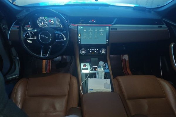Jaguar F-PACE 2021, 71200 км, за 24028 USD - фото 18