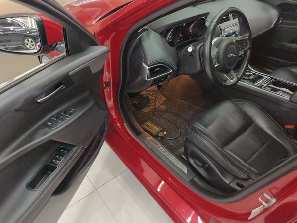 Jaguar XE 2017, 97500 км, за 9994 USD - фото 19