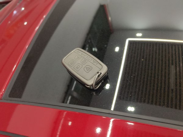 Jaguar XE 2017, 97500 км, за 9994 USD - фото 12