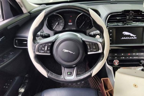 Jaguar XE 2018, 79700 км, за 9852 USD - фото 11