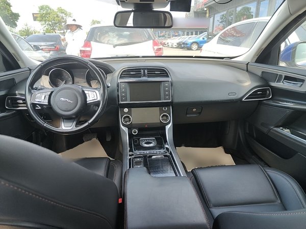 Jaguar XEL 2018, 138700 км, за 11084 USD - фото 13