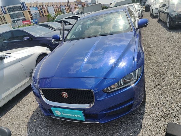 Jaguar XEL 2018, 138700 км, за 11084 USD