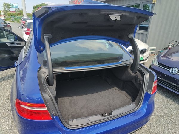 Jaguar XEL 2018, 138700 км, за 11084 USD - фото 22