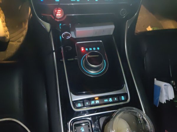 Jaguar XEL 2019, 91600 км, за 11536 USD - фото 9
