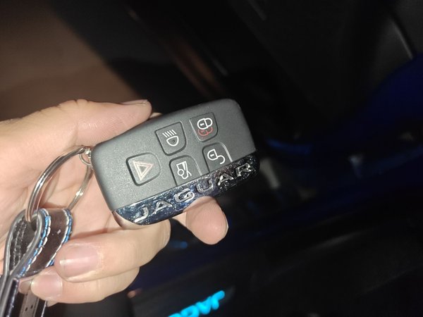 Jaguar XEL 2019, 181500 км, за 12178 USD - фото 17