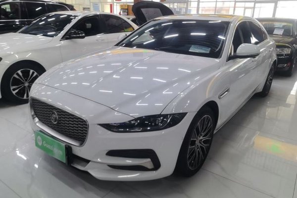 Jaguar XEL · 2020 год