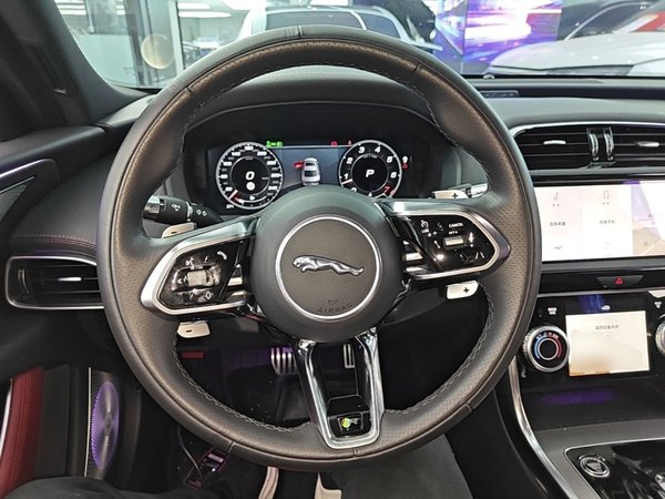 Jaguar XEL 2021, 43800 км, за 18460 USD - фото 14