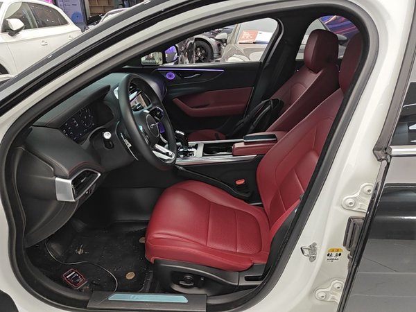 Jaguar XEL 2021, 43800 км, за 18460 USD - фото 18