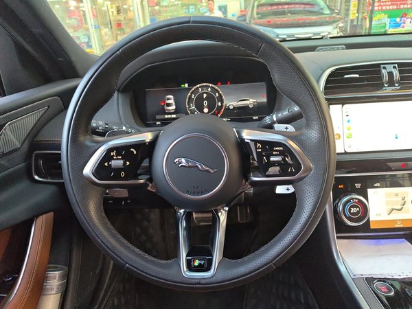 Jaguar XEL 2024, 9400 км, за 24978 USD - фото 11