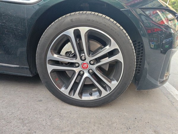 Jaguar XEL 2024, 9400 км, за 24978 USD - фото 8
