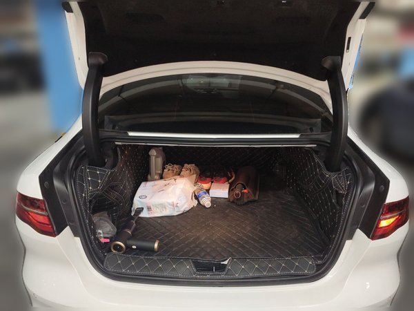 Jaguar XEL 2024, 20900 км, за 25108 USD - фото 15