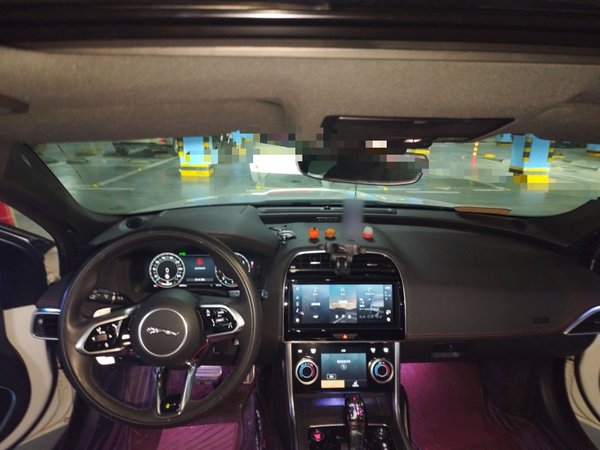 Jaguar XEL 2024, 20900 км, за 25108 USD - фото 11