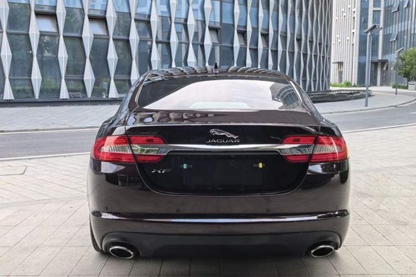 Jaguar XF 2014, 86300 км, за 10467 USD