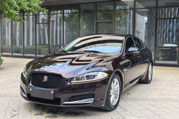Jaguar XF · 2014 год