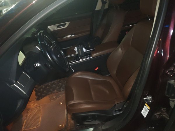 Jaguar XFL 2017, 125300 км, за 10609 USD - фото 16