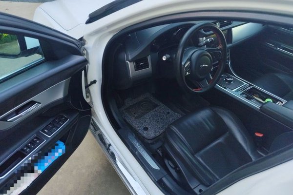 Jaguar XFL 2017, 75900 км, за 11140 USD - фото 16