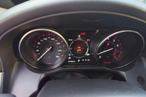 Jaguar XFL 2017, 75900 км, за 11140 USD - фото 11
