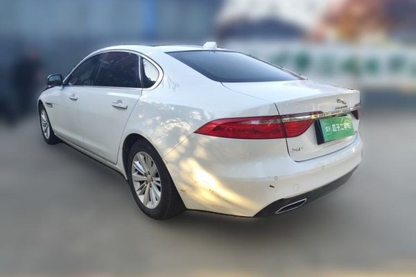 Jaguar XFL 2017, 75900 км, за 11140 USD