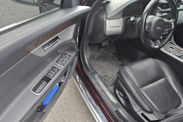 Jaguar XFL 2018, 107800 км, за 11732 USD - фото 16