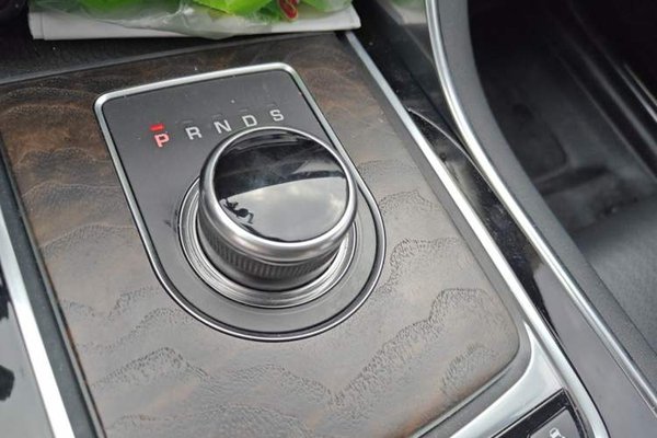 Jaguar XFL 2018, 107800 км, за 11732 USD