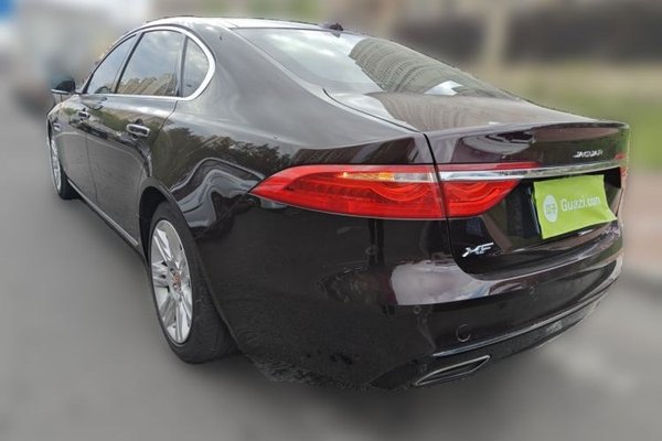 Jaguar XFL 2018, 107800 км, за 11732 USD