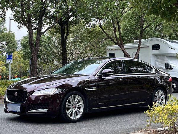 Jaguar XFL 2018, 118800 км, за 13982 USD