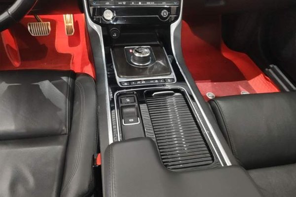Jaguar XFL 2018, 120100 км, за 13572 USD - фото 17