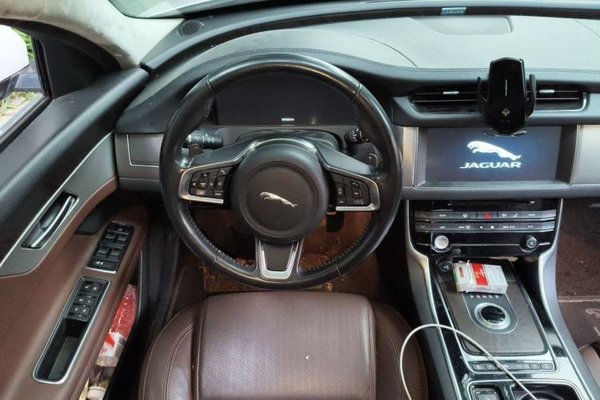 Jaguar XFL 2018, 73300 км, за 12970 USD - фото 11