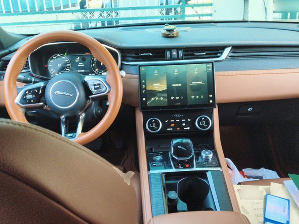 Jaguar XFL 2022, 42300 км, за 23658 USD - фото 10
