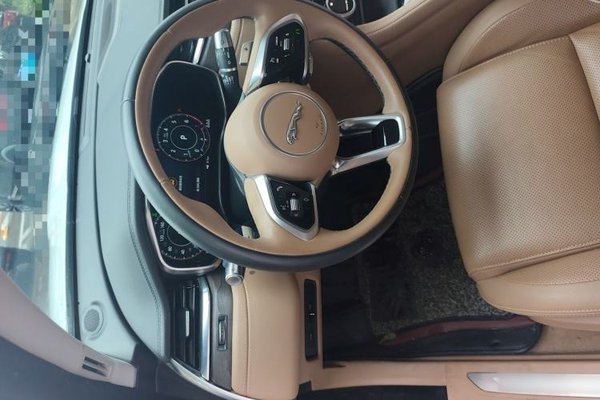 Jaguar XFL 2022, 42400 км, за 25835 USD - фото 9