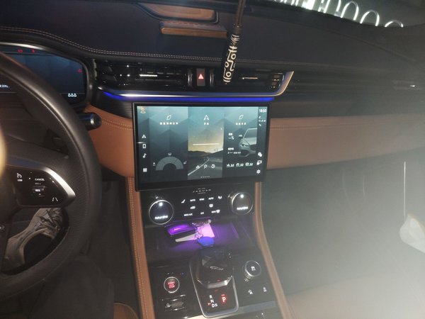 Jaguar XFL 2023, 28400 км, за 29258 USD - фото 15