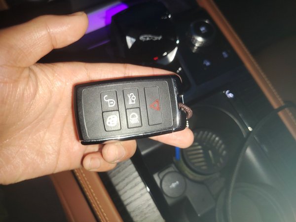 Jaguar XFL 2023, 28400 км, за 29258 USD - фото 9